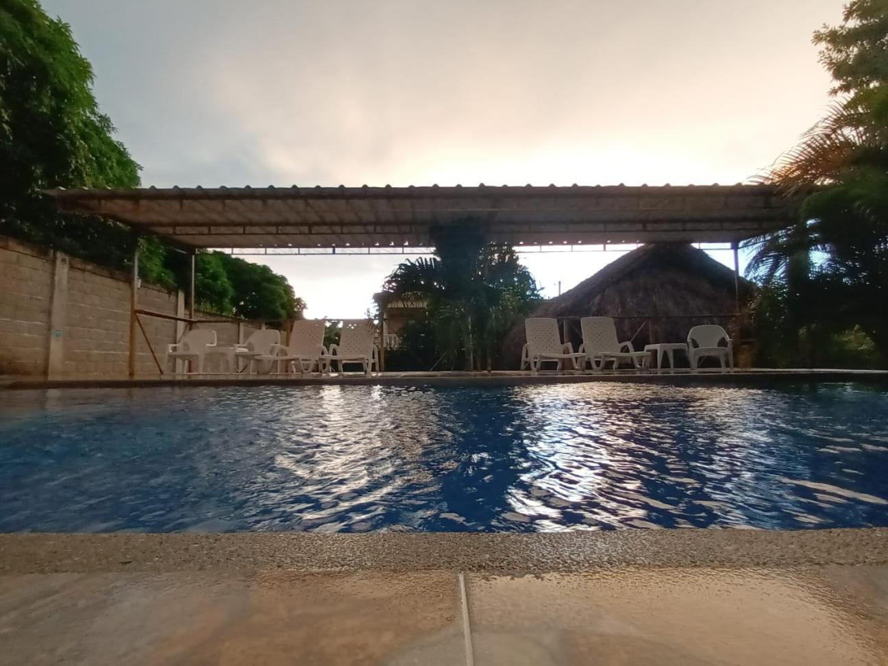 Finca De Nosotros Bonda Exterior photo