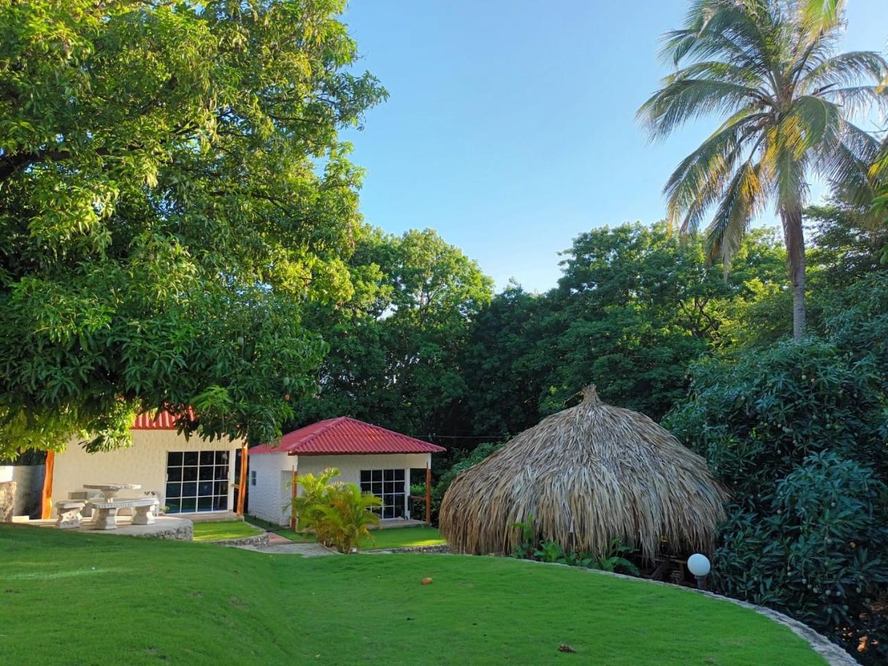 Finca De Nosotros Bonda Exterior photo